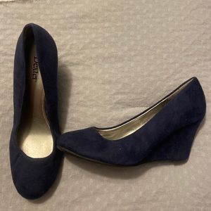 Navy blue, wedge shoe, suede